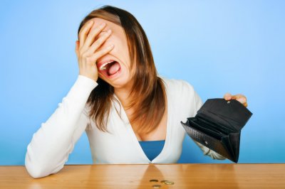 womancryingbroke-750x500.jpg